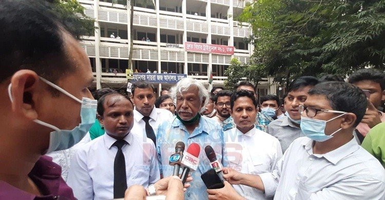 স্লোগান দিয়ে ৬ মাস জেলে থাকতে হয়, এটা কি ন্যায়বিচার প্রশ্ন ডা. জাফরুল্লাহর