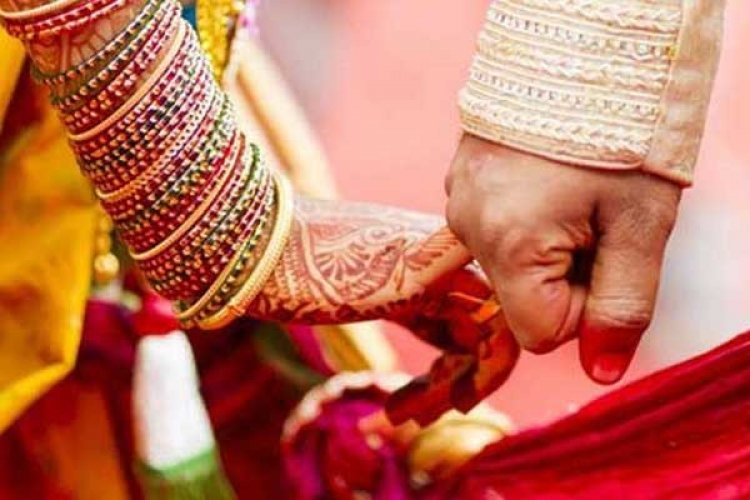 পরকীয়ার জেরে শ্যালিকার বিয়ে ভাঙলেন দুলাভাই, আপত্তিকর ছবি!