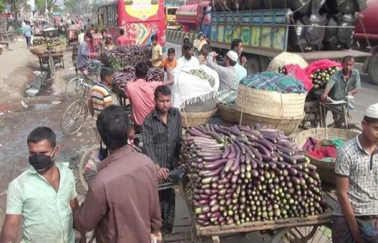 হাত বদলেই সবজির দাম বাড়ে দ্বিগুণ