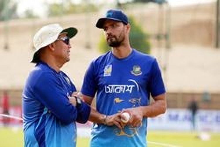 আবারও মাশরাফির কাঠগড়ায় টাইগারদের কোচিং প্যানেল