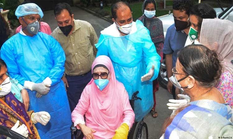 বায়োপসির রিপোর্ট অনুযায়ী চিকিৎসা চলছে খালেদা জিয়ার
