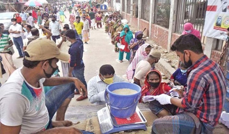 ওএমএসের বিশেষ ১০ ট্রাকসেল চলবে
