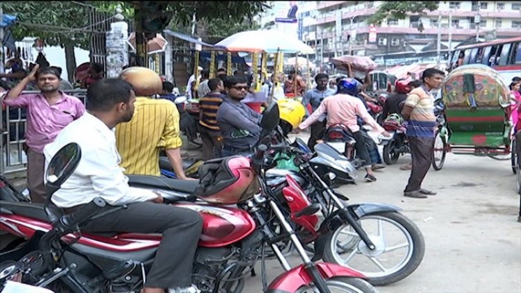 ১৫০ টাকার ভাড়া ১৩শ টাকা