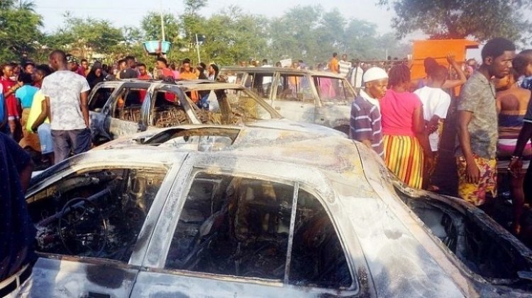 সিয়েরা লিওনে তেল ট্যাঙ্কার বিস্ফোরণে নিহত বেড়ে ৯৯