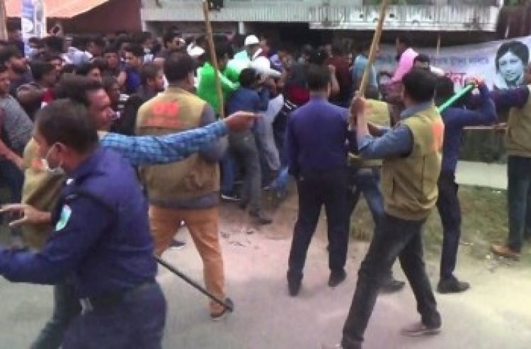 নাটোরে বিএনপির সমাবেশে পুলিশেল হামলায় আহত ২০