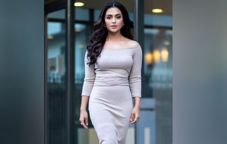 ‘বঙ্গবন্ধু’র শুটিংয়ে ফারিয়া