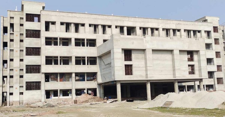 পটুয়াখালী মেডিকেল কলেজে ভোগান্তি