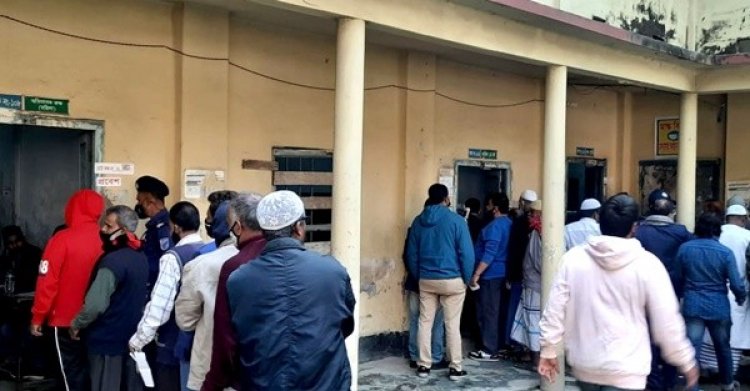 নারায়ণগঞ্জ সিটি নির্বাচনে ভোটগ্রহণ চলছে