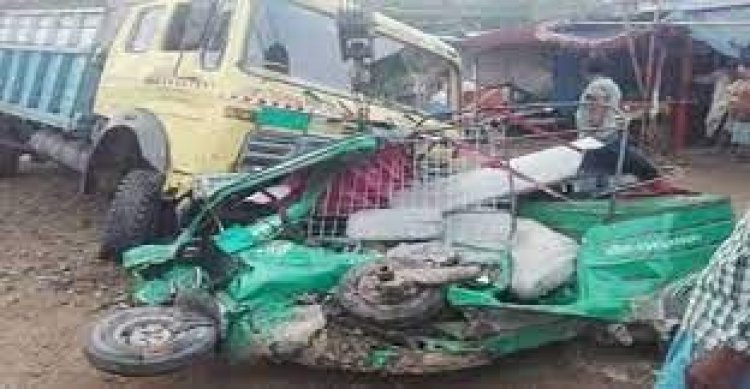 কুমিল্লায় ট্রাকচাপায় সিএনজি অটোরিকশার ৫ যাত্রী নিহত