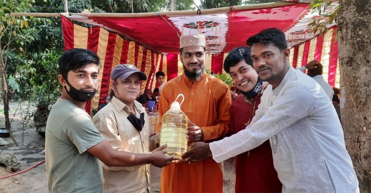 ব্রাহ্মণবাড়িয়ায় বউভাতে সয়াবিন তেল উপহার