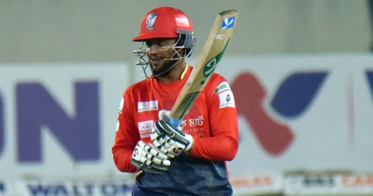 বস্তি বিলিয়ে যাওয়া সাকিব, ‘বাংলাদেশ দল’ হয়ে ফিরুন