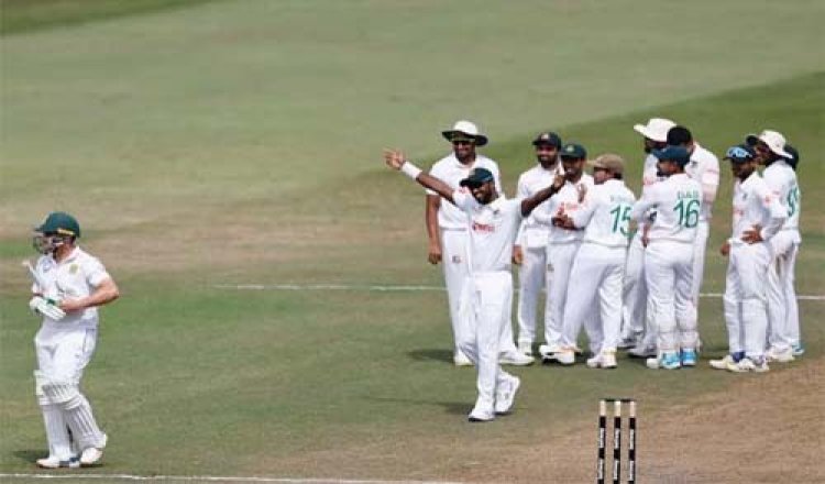 করতে হবে আরও ২৬৩ রান, আশা ছাড়ছে না বাংলাদেশ