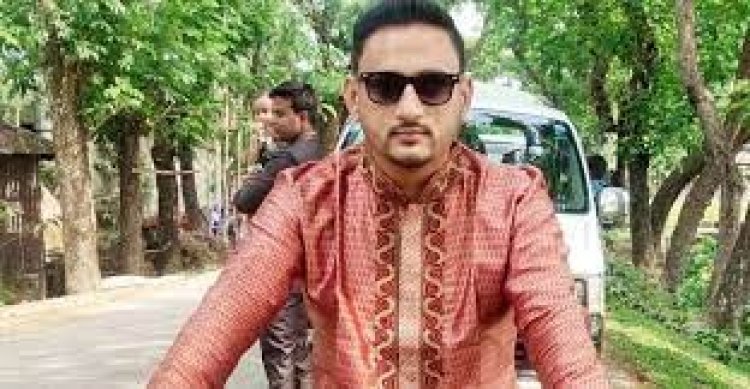 বাবাকে বাড়িতে রেখে দোকানে ফেরার পথে ছাত্রদল নেতা নিহত