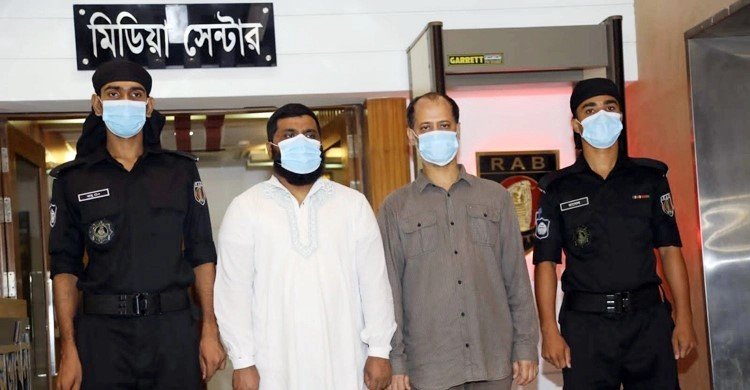 বঙ্গবন্ধু পরিবারের নাম ভাঙিয়ে কোটি কোটি টাকা আত্মসাৎ করেন তারা