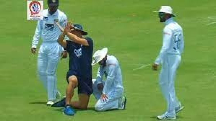 বুকে ব্যথা নিয়ে হাসপাতালে কুশল মেন্ডিস
