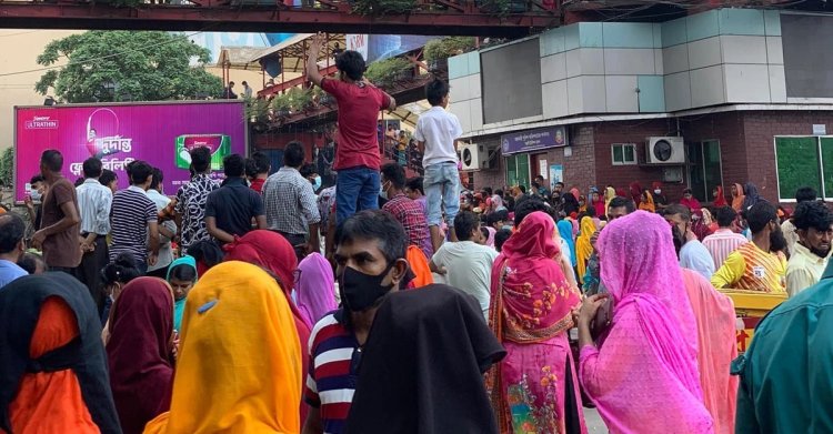 মিরপুরে গার্মেন্টস শ্রমিকদের সড়ক অবরোধ