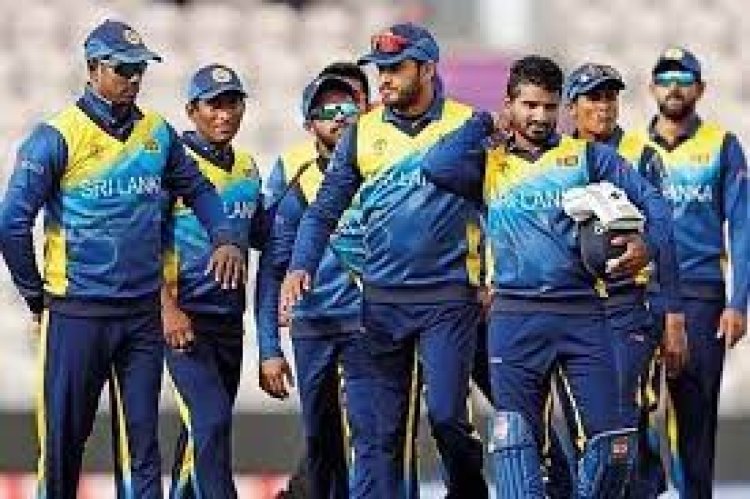 অভিজ্ঞদের ফিরিয়ে অস্ট্রেলিয়ার মুখোমুখি হচ্ছে শ্রীলঙ্কা