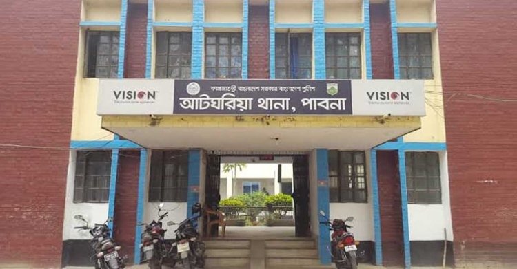 পাবনায় মাকে মেরে মুখে বিষ দিলেন ছেলে