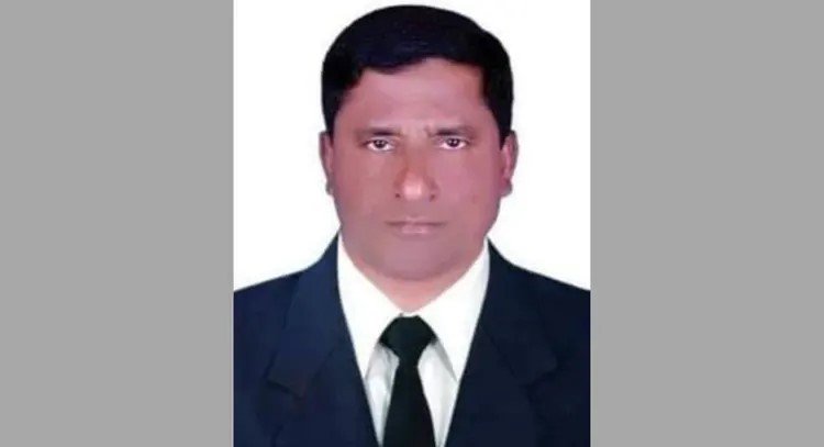 ভুয়া মামলা দেখিয়ে টাকা আত্মসাৎ, আইনজীবীর ১৮ মাসের দণ্ড