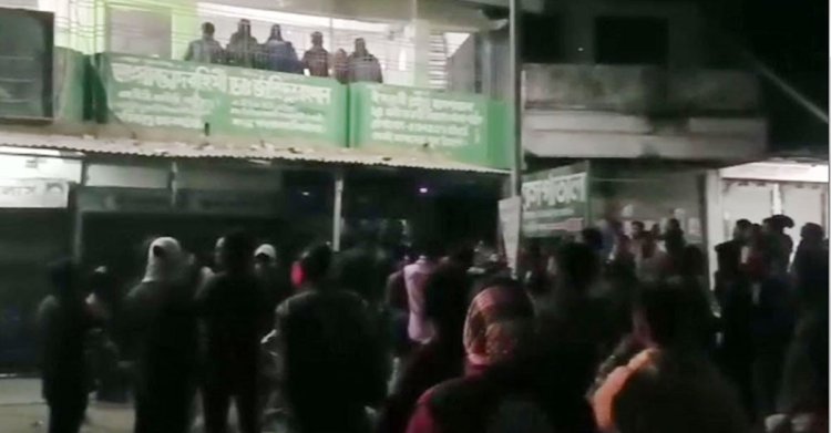 ভুল চিকিৎসায় প্রাণ গেল শিশুর, ক্লিনিক মালিক-চিকিৎসক আটক