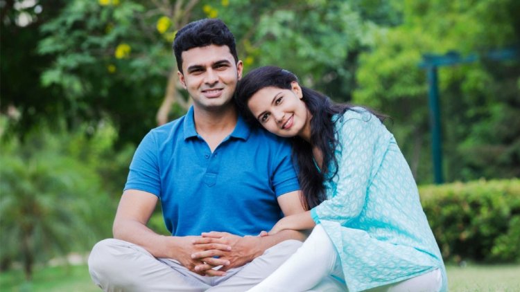 স্বামীর কাছে নিজেকে প্রিয় করবেন যেভাবে