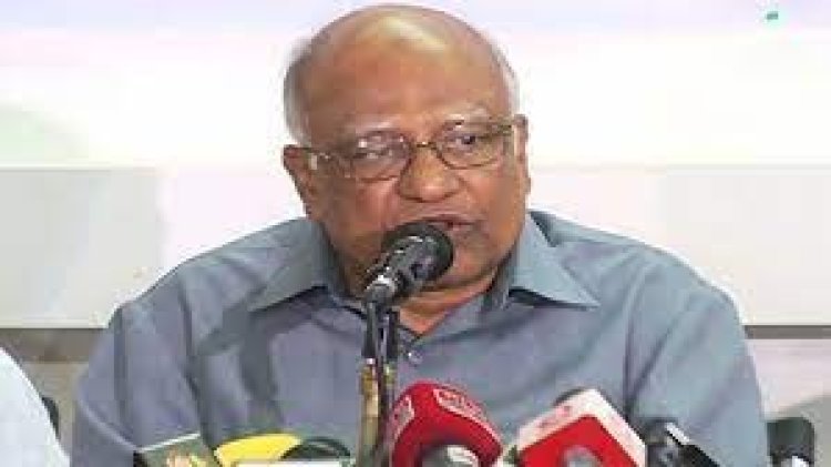 সরকার ব্যর্থতা আড়াল করে ইতিহাস বিকৃত করছে: ড. মোশাররফ