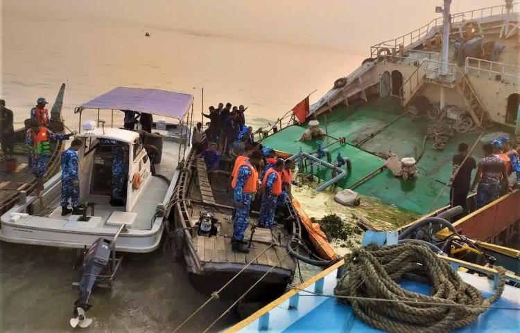 ভোলায় আরেক জাহাজের ধাক্কায় ‘১১ লাখ লিটার তেল’ নিয়ে ডুবল জাহাজ