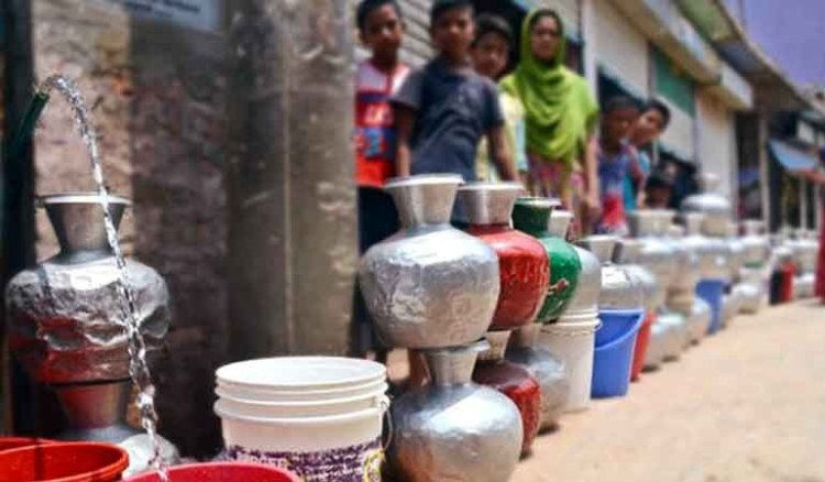 ঢাকায় আশঙ্কাজনক হারে নামছে পানির লেয়ার