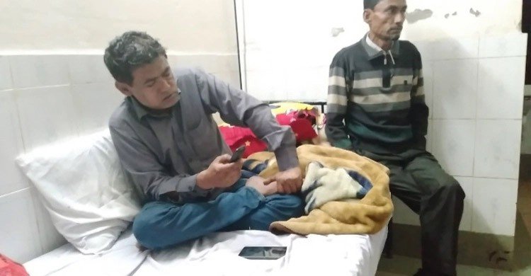গ্রাম পুলিশের মারধরে হাসপাতালে সাবেক ইউপি চেয়ারম্যান