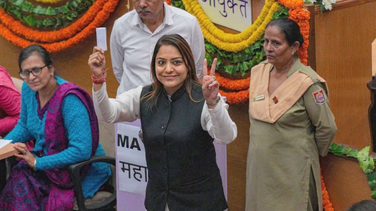 দিল্লির মেয়র নির্বাচনে আম আদমির কাছে বিজেপির পরাজয়