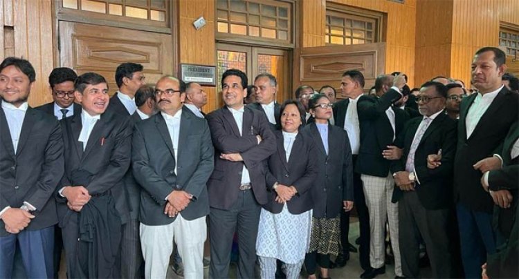 সুপ্রিম কোর্ট বার নির্বাচন নিয়ে আবারো মুখোমুখি আ’লীগ-বিএনপিপন্থী আইনজীবীরা