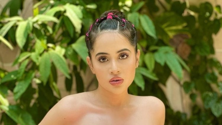 স্বল্প পোষাকে ফের আলোচনায় উরফি