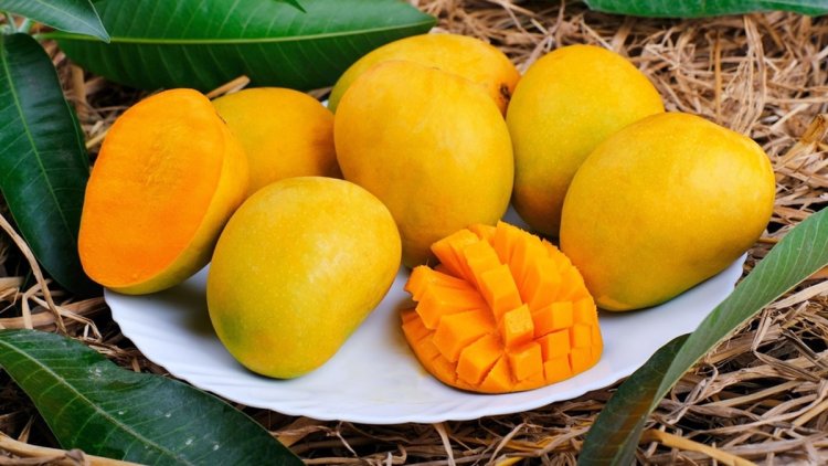 আম খাওয়ার আগে কিছুক্ষণ ভিজিয়ে রাখতে হয় কেন?