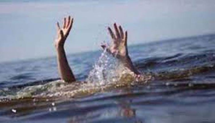 নানাবাড়ি বেড়াতে গিয়ে পুকুরে ডুবে প্রাণ গেলো শিশুর