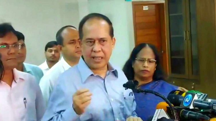 জেলা প্রশাসকের আচরণ পক্ষপাতমূলক হওয়া কাম্য নয় : সিইসি
