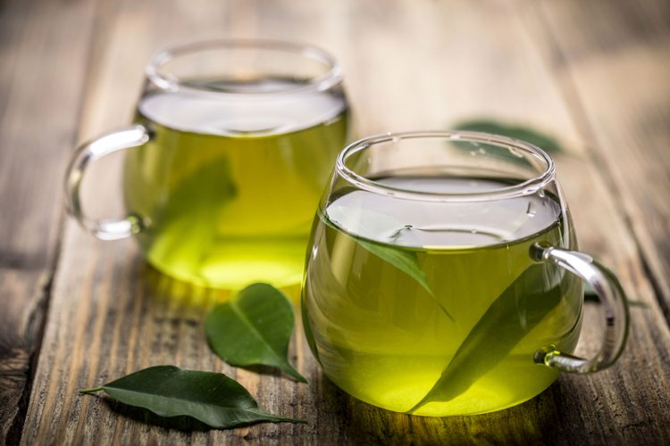 দুর্বল হাড়? এই পানীয়গুলো পান করুন
