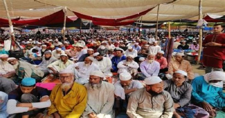 বিশ্ব ইজতেমার দ্বিতীয় দিনের আম বয়ান চলছে