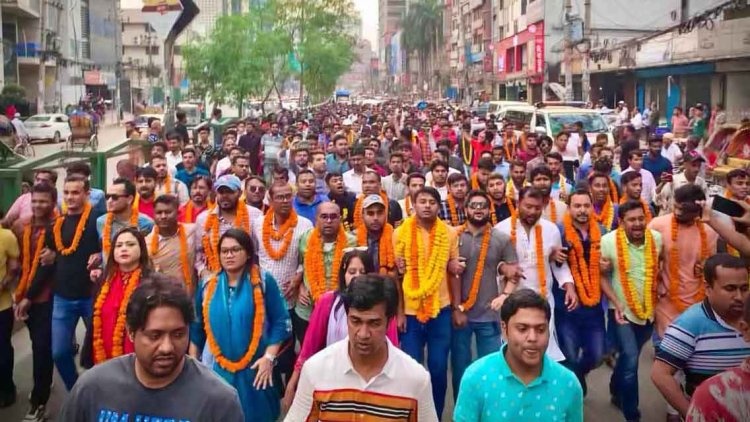 কারামুক্ত ছাত্রদল নেতাদের নিয়ে শোডাউন ও বিক্ষোভ
