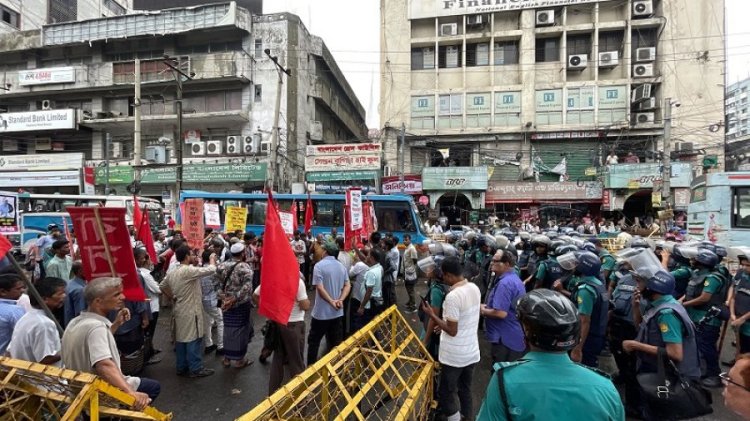 বামজোটের স্বরাষ্ট্র মন্ত্রণালয় ঘেরাও কর্মসূচিতে পুলিশের বাধা