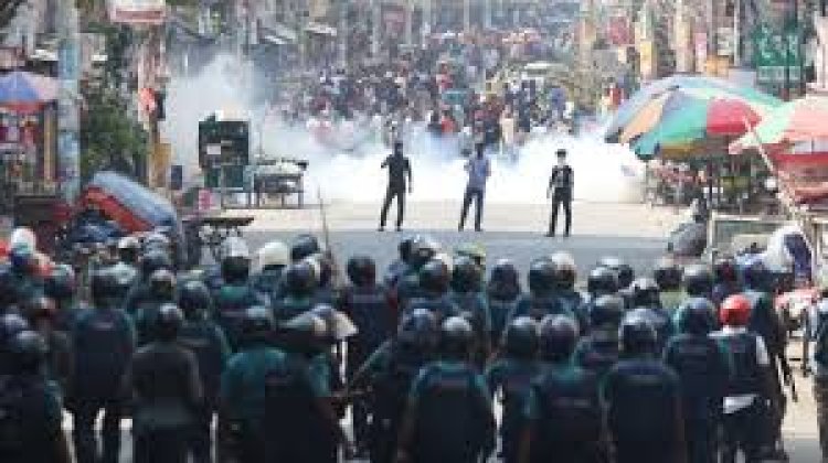 বাংলাদেশে বিক্ষোভ দমনে বলপ্রয়োগ ও সহিংসতা, ছাত্রদের পাশে দাঁড়ালেন মার্কিন সিনেটররা