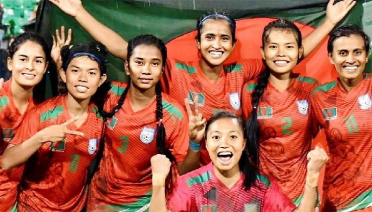 টানা দ্বিতীয়বার সাফ চ্যাম্পিয়ন বাংলাদেশ