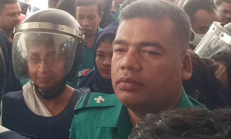 রিমান্ড দেয় দিক, কিছু বলবি না : আইনজীবীকে দীপু মনি