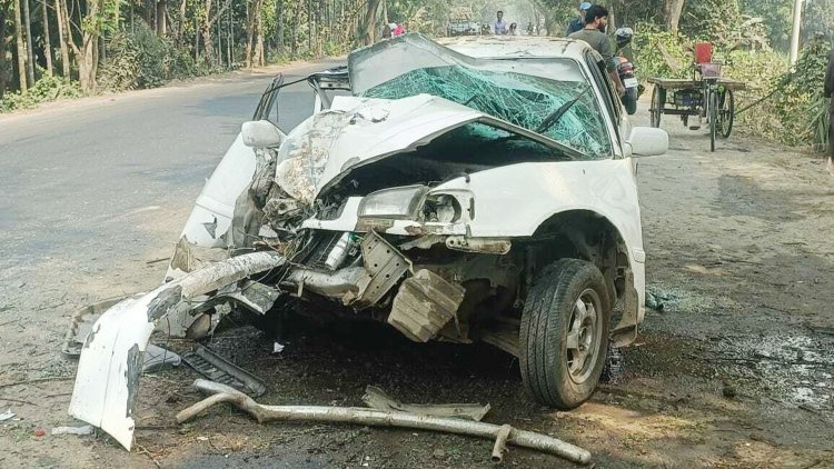 প্রাইভেটকার নিয়ন্ত্রণ হারিয়ে গাছের সঙ্গে ধাক্কা, বাবা-মেয়ে নিহত