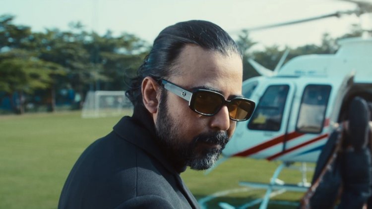 শো বেড়েছে ‘দাগি’র