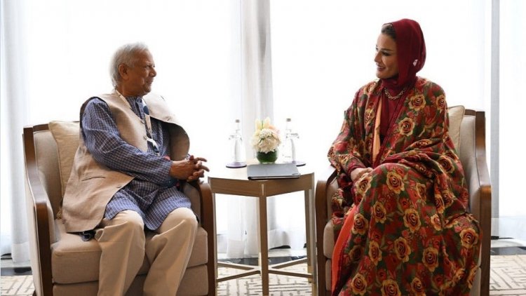 কাতারের আমিরের মায়ের সঙ্গে বৈঠক করলেন প্রধান উপদেষ্টা