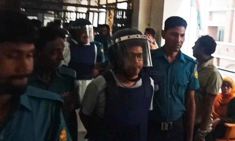 সংসদ ভবনে পালিয়ে ছিলেন শিরীন শারমিন-পলকসহ ১২ জন'