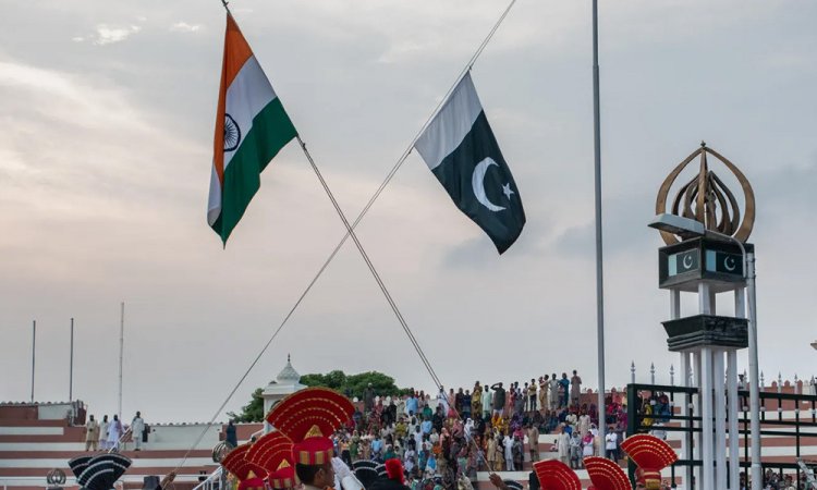 কাশ্মীর বিরোধ ‘সম্পূর্ণ যুদ্ধে’ রূপ নেওয়ার আশঙ্কা-পাকিস্তানের সতর্কতা