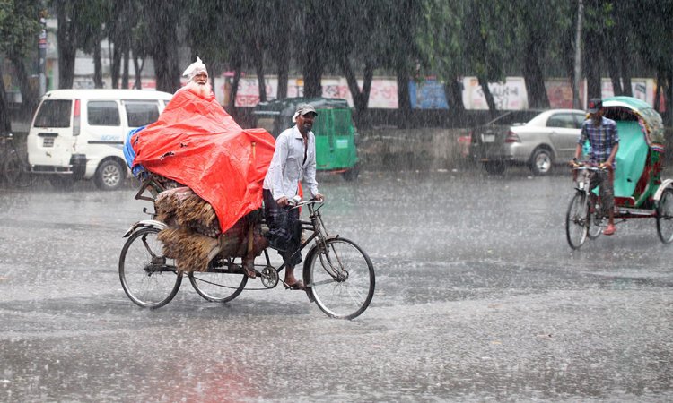 তিন বিভাগে বজ্রবৃষ্টির আভাস